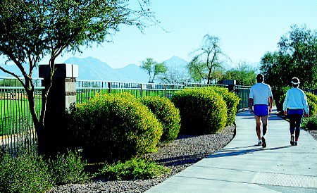 kierland-7-Trail-System-with-People